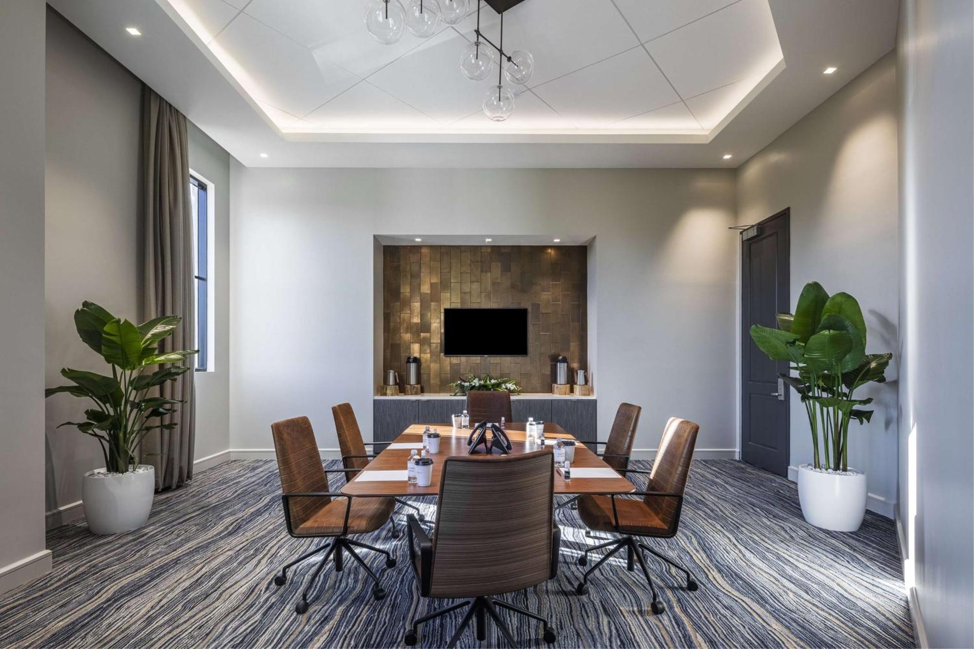 Thesis Hotel Miami Coral Gables, Curio Collection By Hilton Exterior photo
