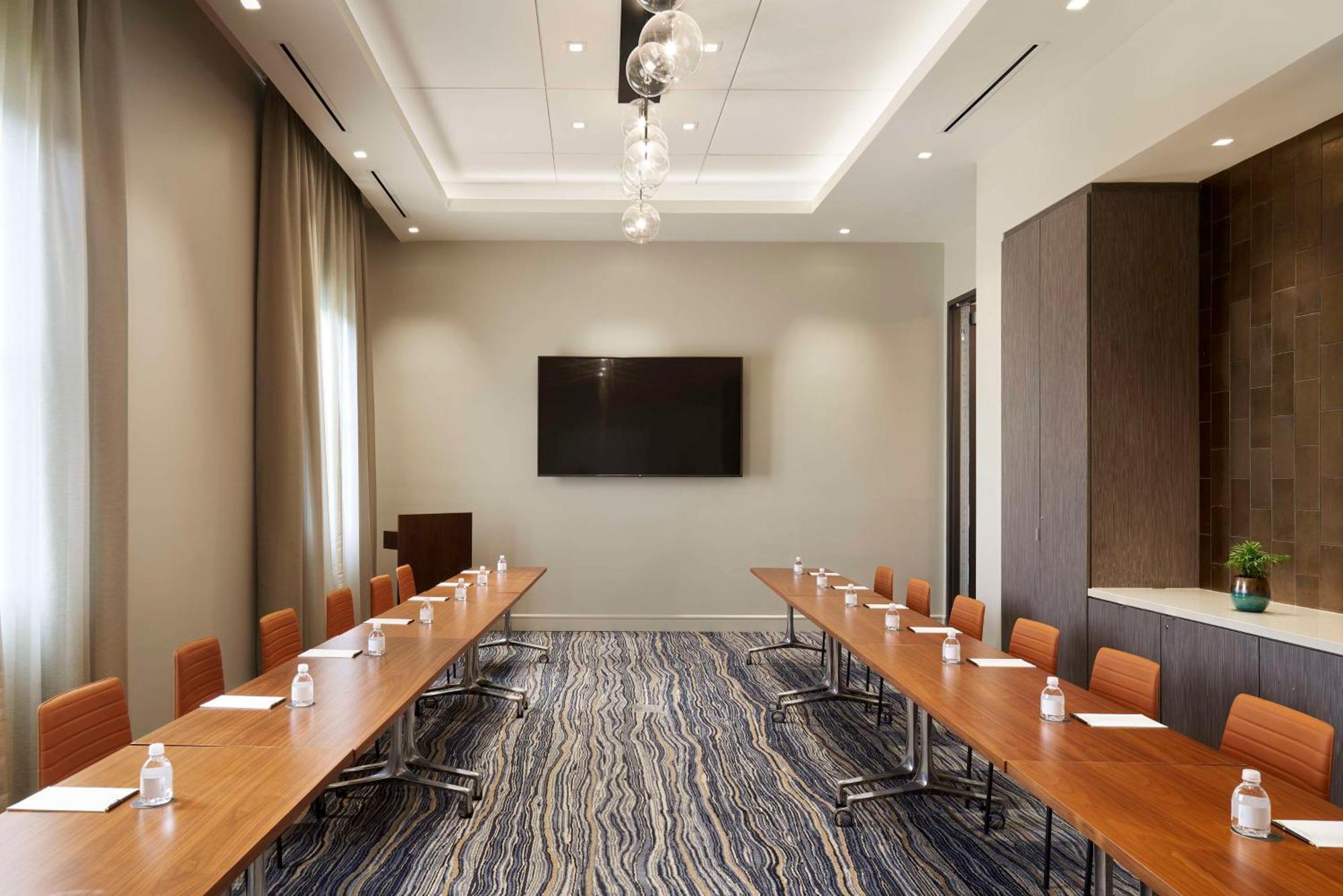 Thesis Hotel Miami Coral Gables, Curio Collection By Hilton Exterior photo
