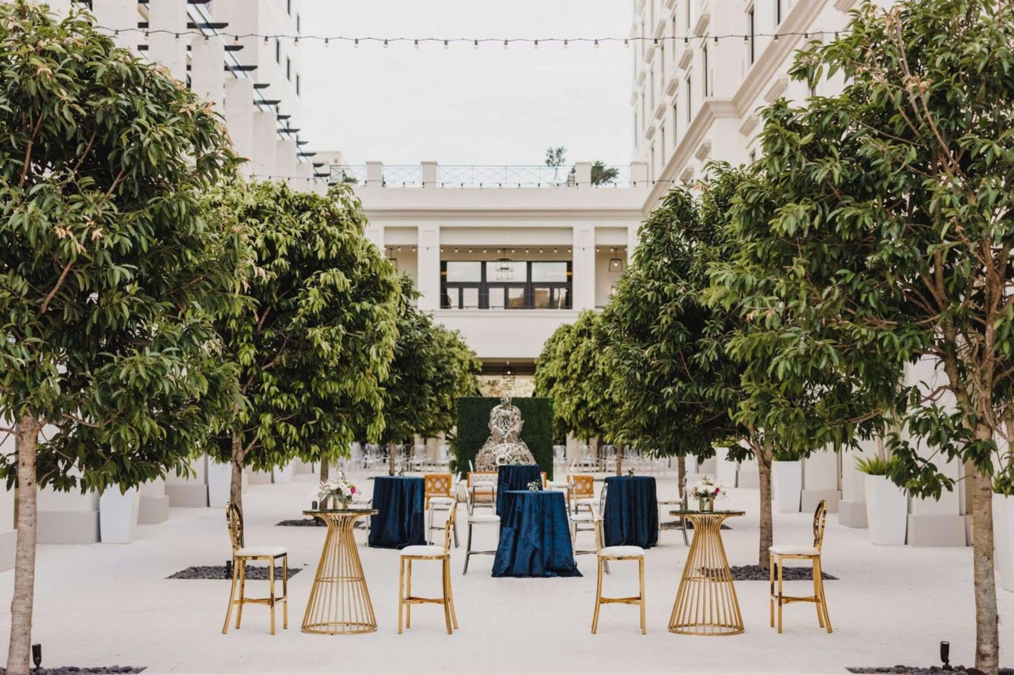 Thesis Hotel Miami Coral Gables, Curio Collection By Hilton Exterior photo